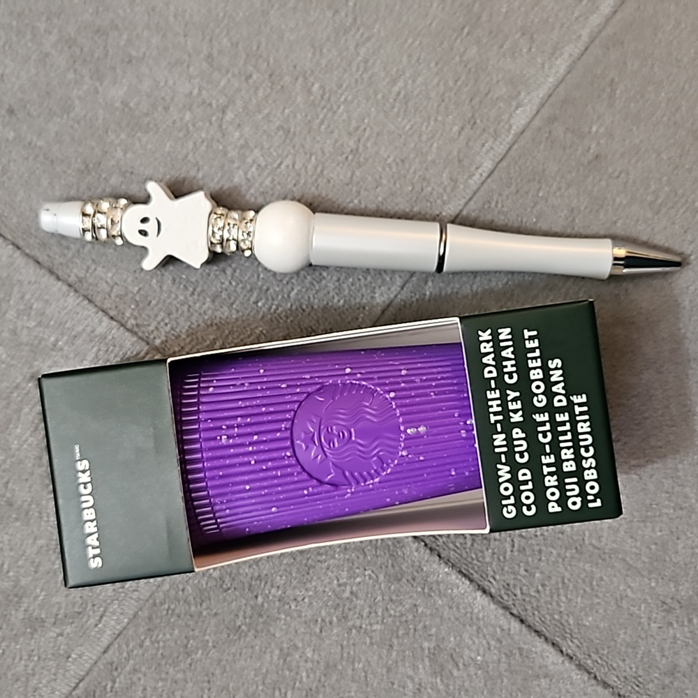NIB ☕️ Starbucks Mini 2024 "Purple Potion" Glow-In-The-Dark Tumbler Key Chain